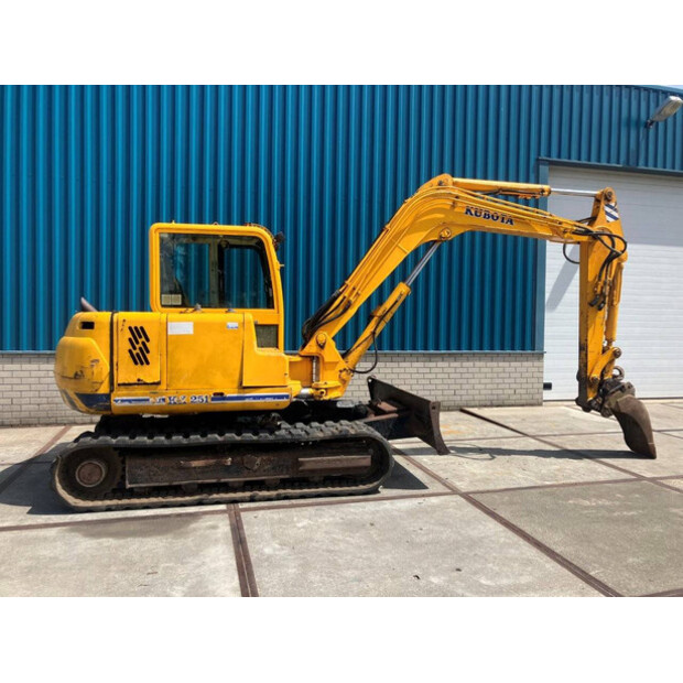 2001 KUBOTA KX251-48602812