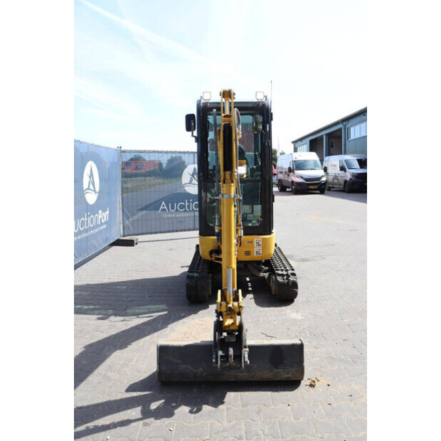 2024 Komatsu PC16R-3HS-48602879