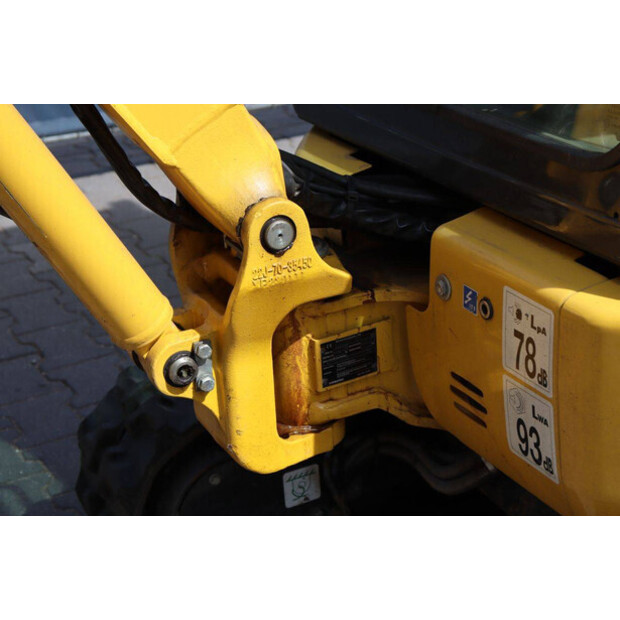 2024 Komatsu PC16R-3HS-48602886