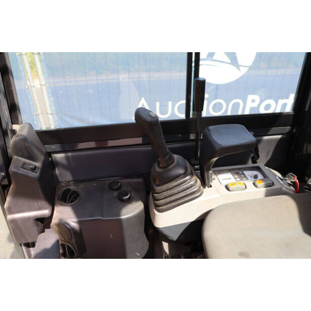2024 Komatsu PC16R-3HS-48602898
