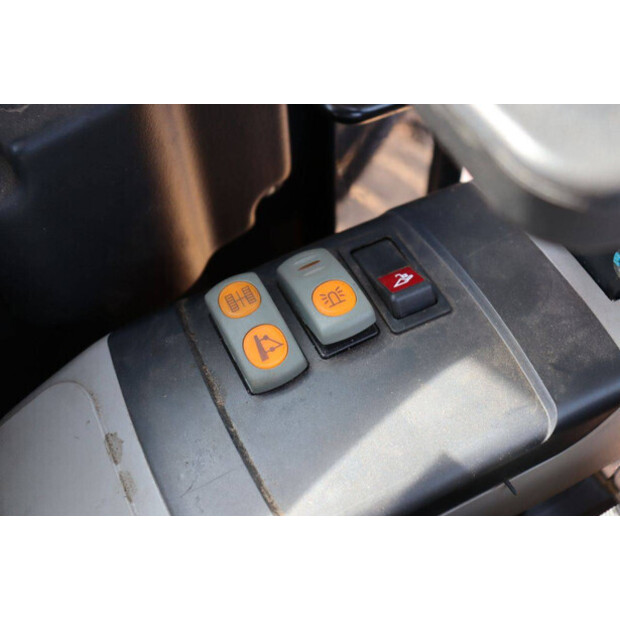 2024 Komatsu PC16R-3HS-48602905