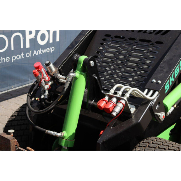 2025 DRO SK650W-48602922
