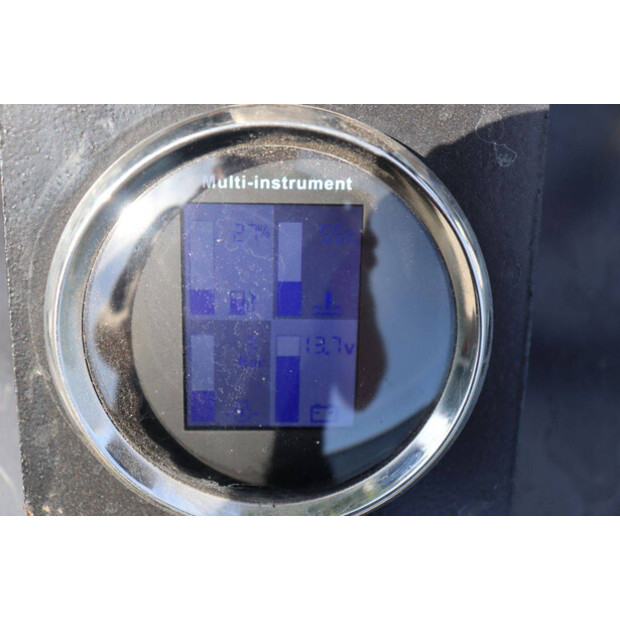 2025 DRO SK650W-48602933