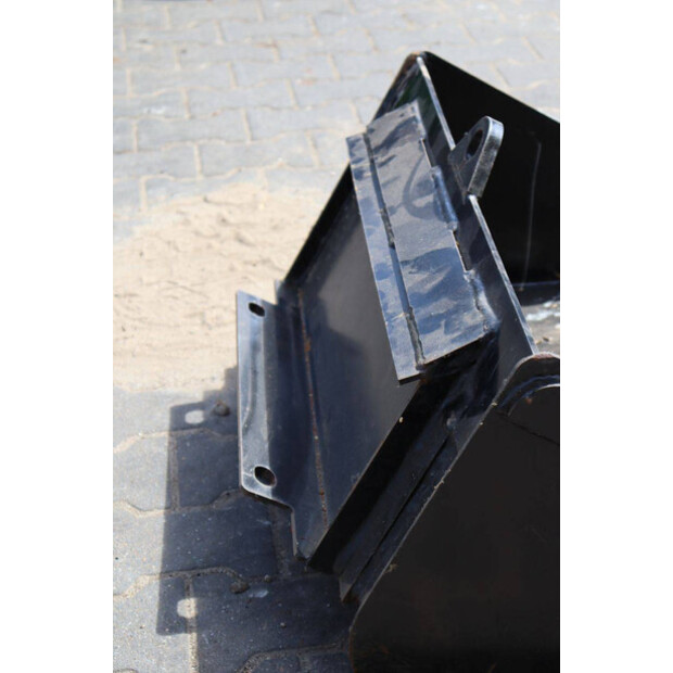 2025 DRO SK650W-48602942