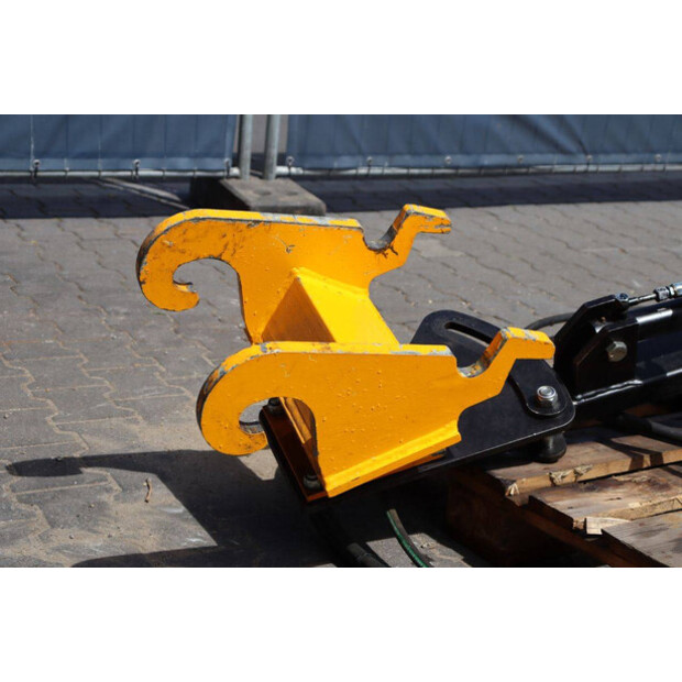 2021 Greentec HL152-48602959