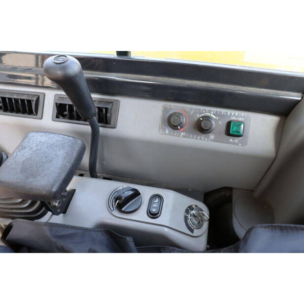 2023 كوماتسو PC80MR-5EO-48603009