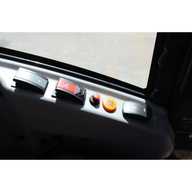 2023 كوماتسو PC80MR-5EO-48603014