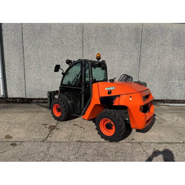 2022 Ausa T204H-48603149