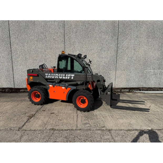 2022 Ausa T204H-48603152