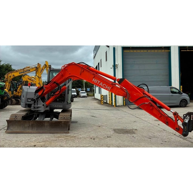 2009 Hitachi-48607762