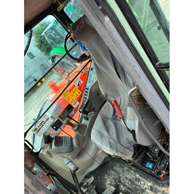 2009 Hitachi-48607772