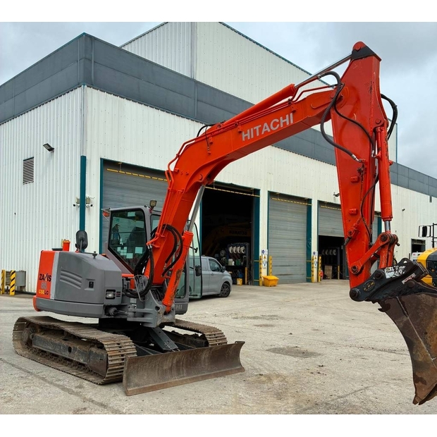 2009 Hitachi-48607778