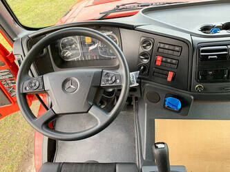 2021-mercedes-benz-zetros-2045-48619608