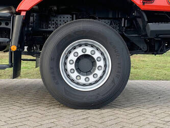 2021-mercedes-benz-zetros-2045-48619613