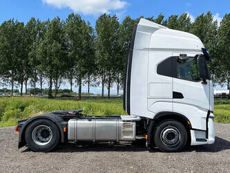 2023-iveco-s-way-48619698