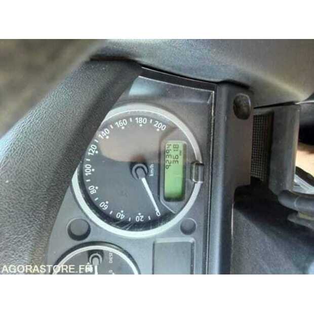 2014 Land Rover Defender-48620037