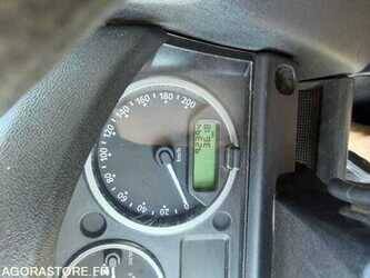 2014-land-rover-defender-1475517-48620037