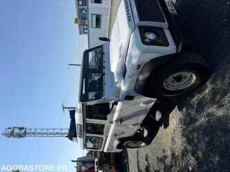 2014-land-rover-defender-1475517-48620049