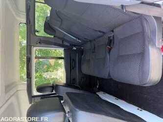2014-land-rover-defender-1475517-48620057