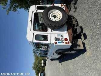 2014-land-rover-defender-1475517-48620060