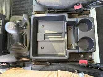 2014-land-rover-defender-1475517-48620066