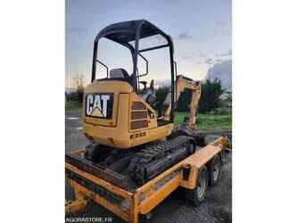 caterpillar-mini-excavator-48620216
