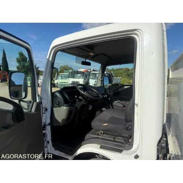 2017 NISSAN NT400-48620278