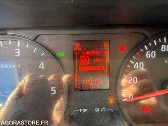2017-nissan-nt400-48620281