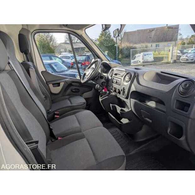 2017 Renault Master-48620324