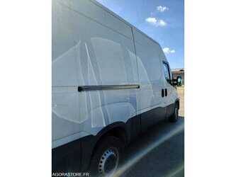 2017-iveco-35s14n-1475538-48620433