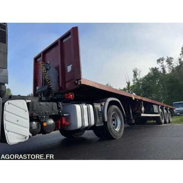 2004 KAISER-48620549