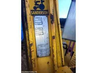 sanderson-1475559-48620925