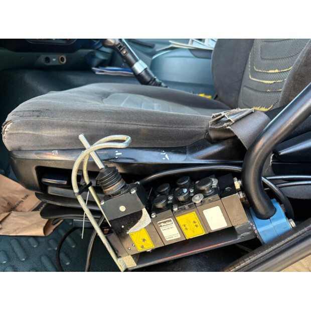 2005 جيناف X 4243 TS-48623540