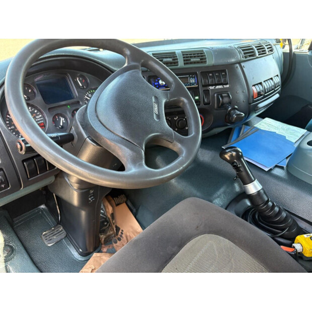 2005 جيناف X 4243 TS-48623547