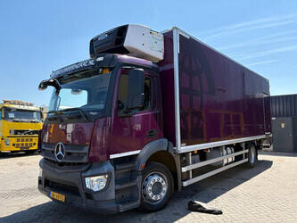 2013-mercedes-benz-antos-1475625-48623589