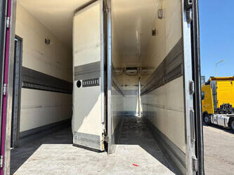2013-mercedes-benz-antos-1475625-48623592