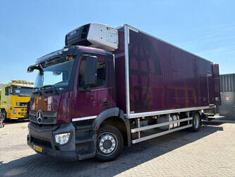 2013-mercedes-benz-antos-1475625-48623594