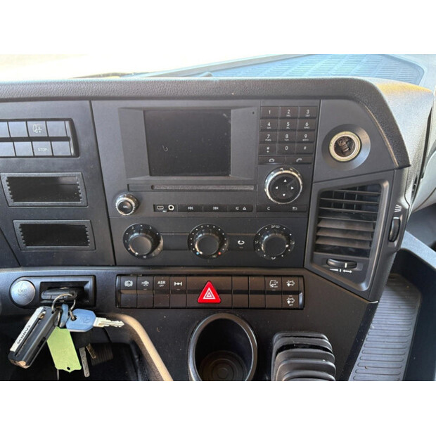 2013 Mercedes-Benz Antos-48623610