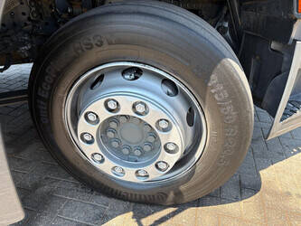 2013-mercedes-benz-antos-1475625-48623617