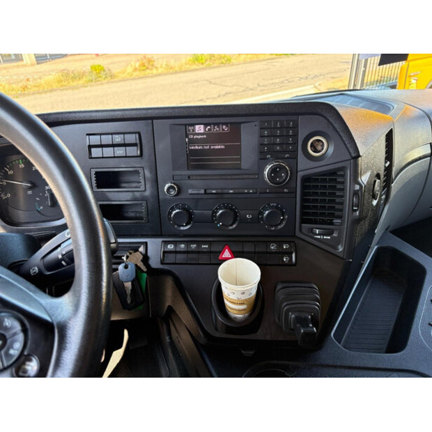 2013 Mercedes-Benz Antos-48623743