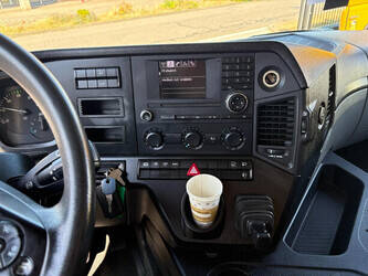 2013-mercedes-benz-antos-1475629-48623743