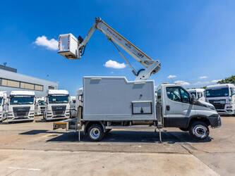 2015-iveco-daily-70c210-danilift-pda-210v-48623972