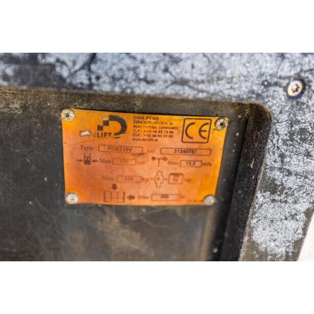 2015 ايفكو DAILY 70C210 - DANILIFT PDA 210V-48623995