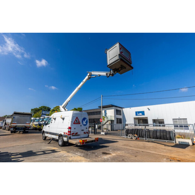 2017 Mercedes-Benz Sprinter 516 CDI-48624077