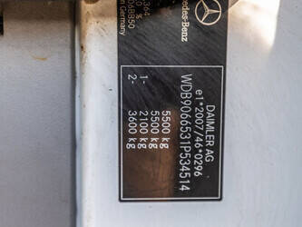 2017-mercedes-benz-sprinter-516-cdi-1475641-48624094
