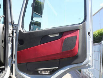 2014-volvo-fmx-330-48624405