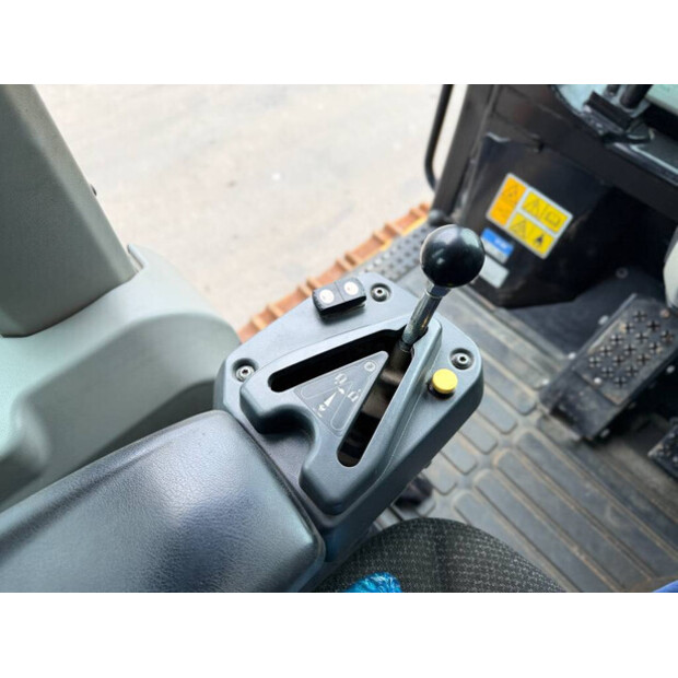 2016 Caterpillar 963K-48625819