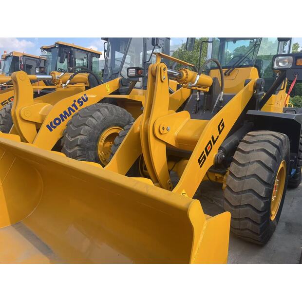 2025 SDLG LG936L-48627326