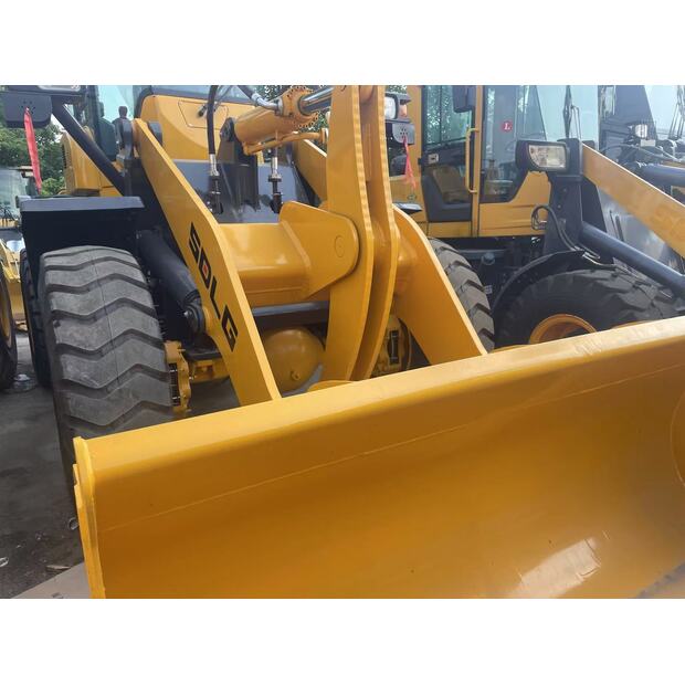 2025 SDLG LG936L-48627332