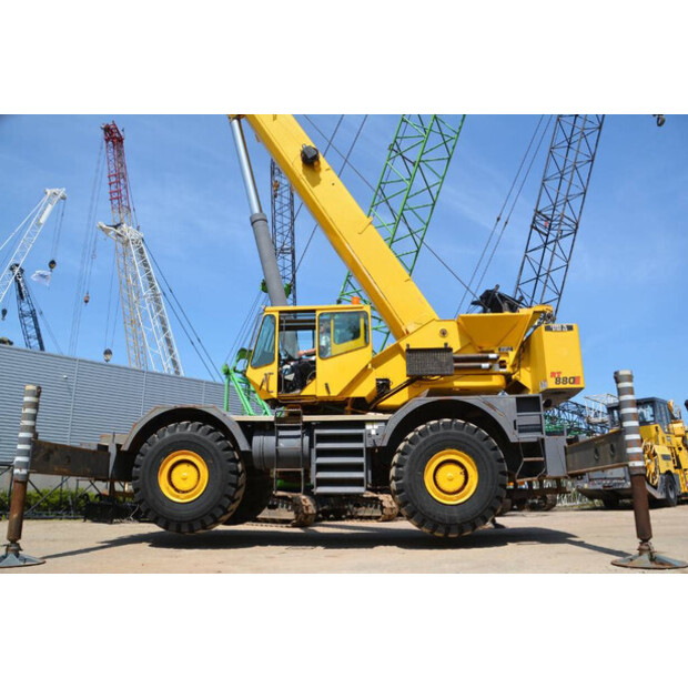 2009 GROVE RT880E-48629972
